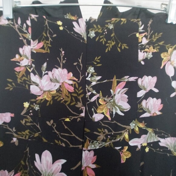 Miss Selfridge black floral jumpsuit romper size 6 strapless - Picture 4 of 11